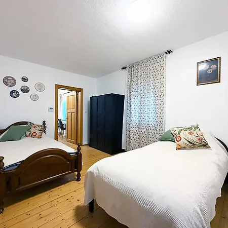 Haupthaus Апартаменты Тройсдорф